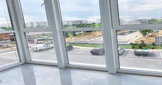 Панорамное остекление балкона Добрянка цена от 11 тыс. руб. м/п.