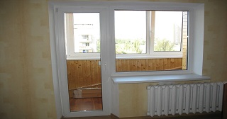 Ремонт балконной двери Добрянка, цена от 996 руб.